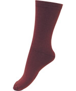 Melton basic socks in gorgeous winered